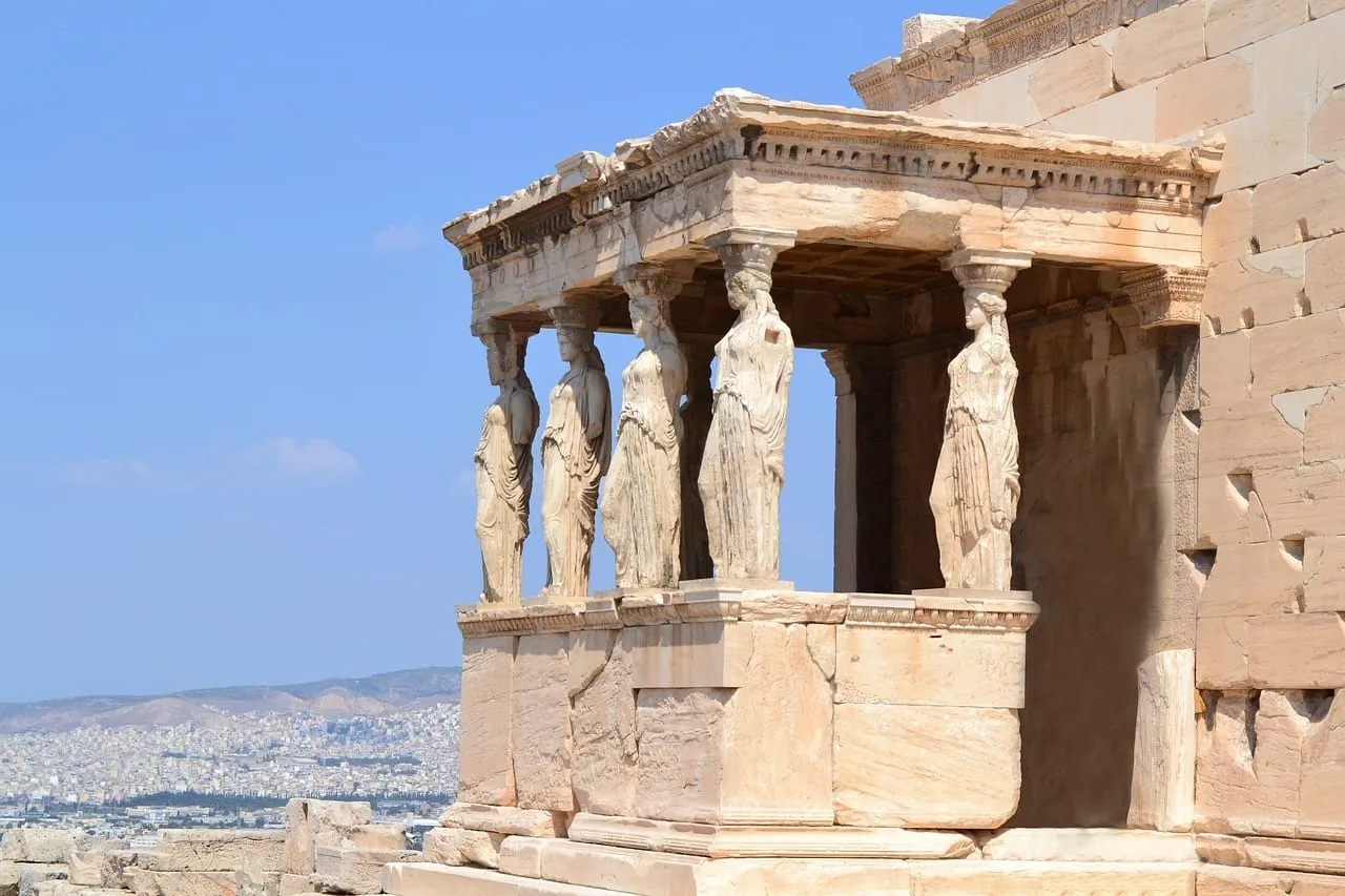 Die Karyatiden des Erechtheions auf der Akropolis
